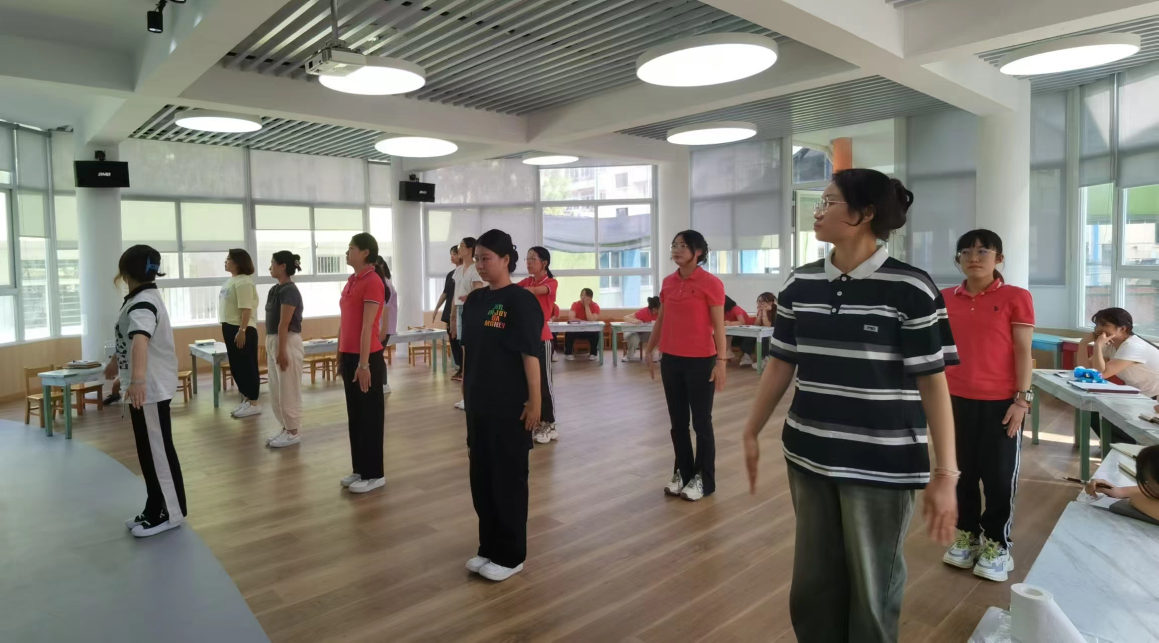 教师风采 3(图1)